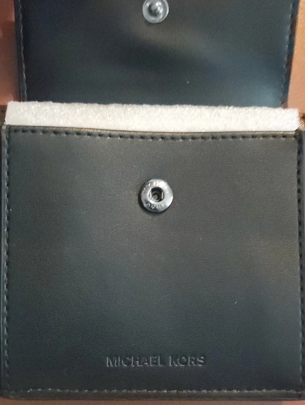 Micheal Kors Cooper Billfold Wallet With Coin Pouch